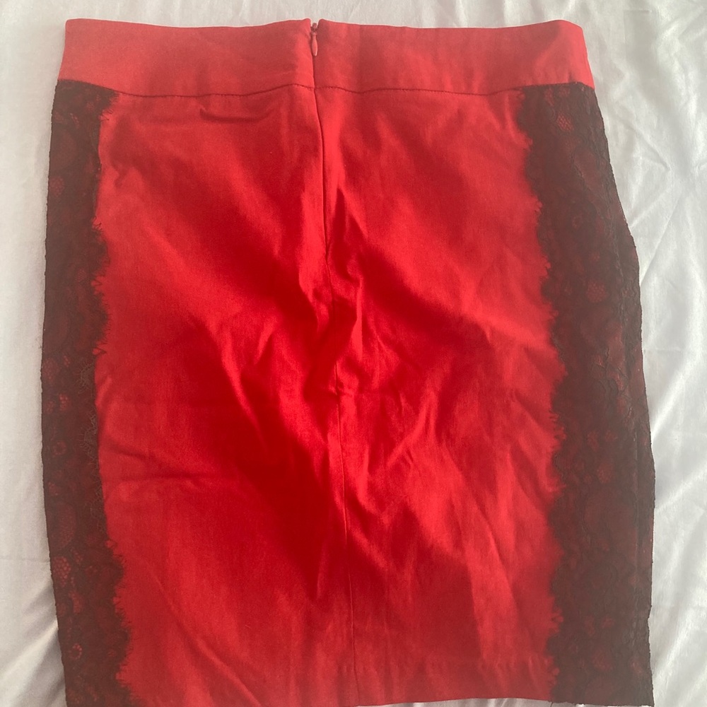 2b Bebe skirt 2 for $20 - Picture 3 of 12